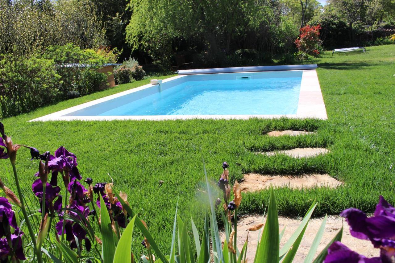 Mas Les Romarins, 10 Min D'Uzes, Piscine Et Grand Jardin Clos, Jeux, Nid De Repos Et Base Pour Activites Dans Le Gard (Adults Only) Exterior photo