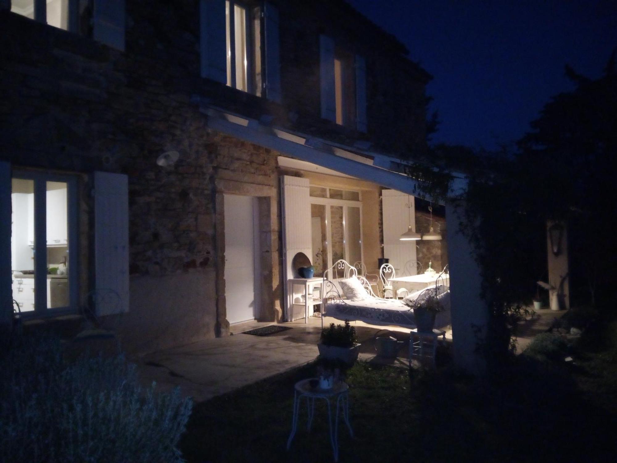 Mas Les Romarins, 10 Min D'Uzes, Piscine Et Grand Jardin Clos, Jeux, Nid De Repos Et Base Pour Activites Dans Le Gard (Adults Only) Exterior photo